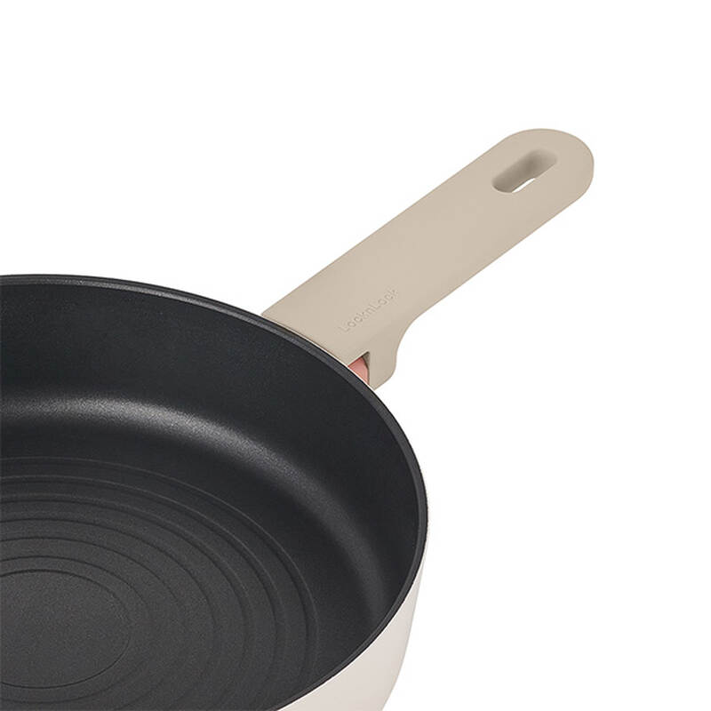 Suit Bric Multipan, Frypans Ivory - 3 sizes (22cm, 24cm, 26cm) image number null